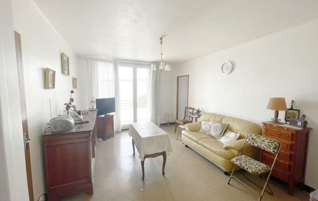 Annonces MARSEILLE 8EME : Appartement | MARSEILLE (13008) | 51 m2 | 170 000 € 